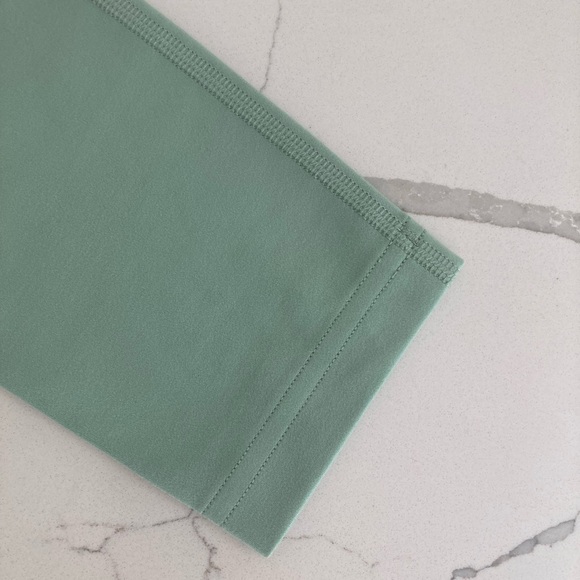 🔥SOLD🔥 Gymshark leggings🌟 - Picture 3 of 3